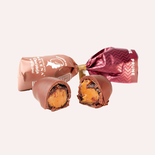 Prune chocoteja bonbon - Peruvian chocolate specialty with sweet prune and dulce de leche filling
