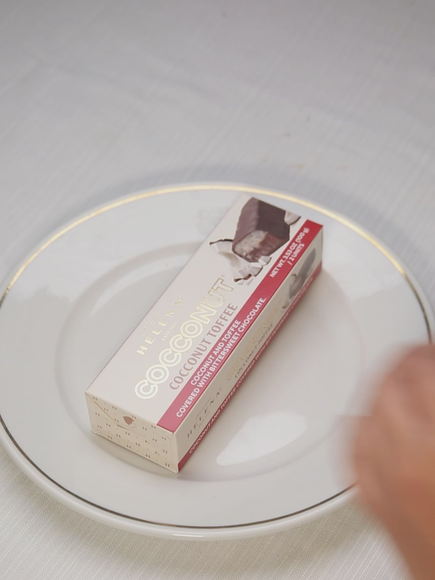 Coconut chocolate and toffee bar unboxing